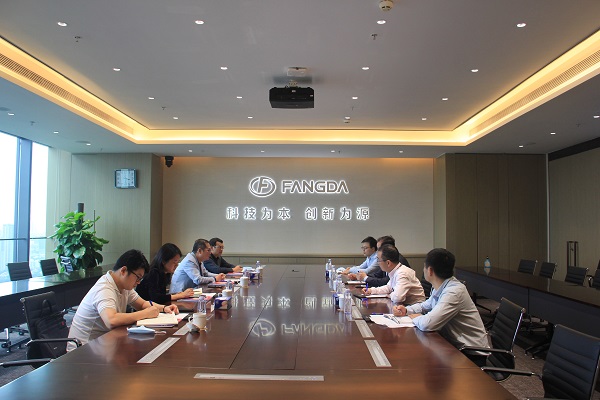 深圳市南山區(qū)稅務局長蔡偉群一行蒞臨方大集團考察調研