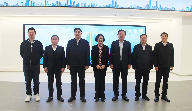 中共江西省委副書記、贛州市委書記吳忠瓊一行蒞臨方大集團(tuán)考察指導(dǎo)