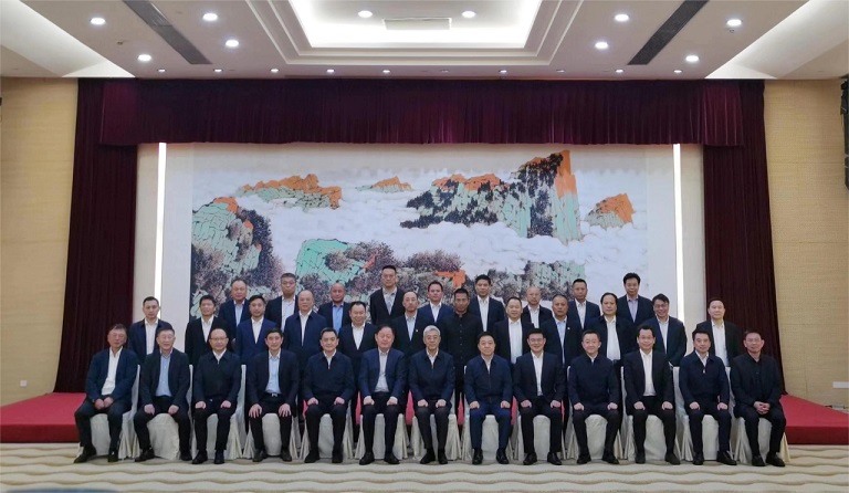 江西省委書記尹弘、省長(zhǎng)葉建春會(huì)見(jiàn)方大集團(tuán)董事長(zhǎng)熊建明等贛商代表